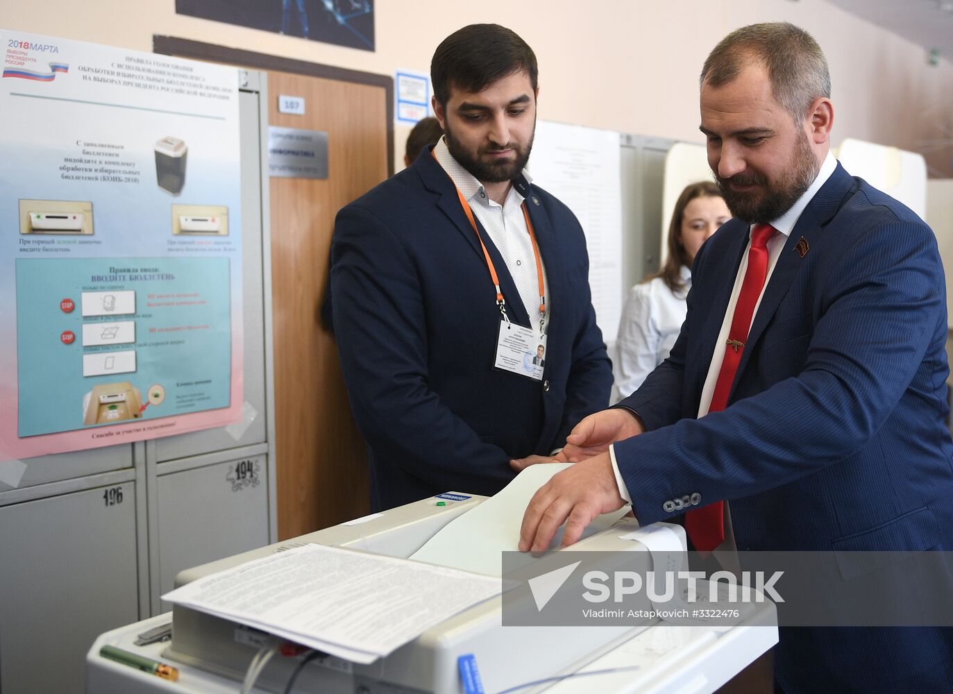 Russian presidential candidates cast their votes