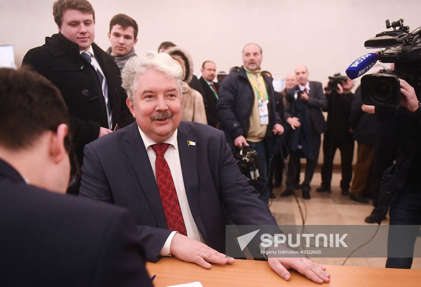 Russian presidential candidates cast their votes