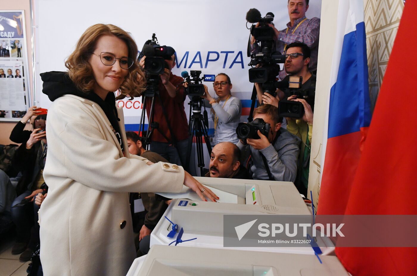 Russian presidential candidates cast their votes