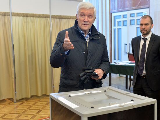 Voting in Russian presidential election abroad