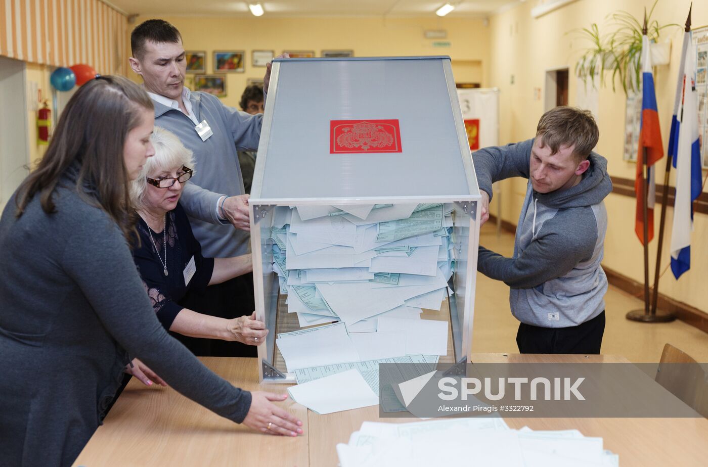 Votes counted at Russian presidential elections