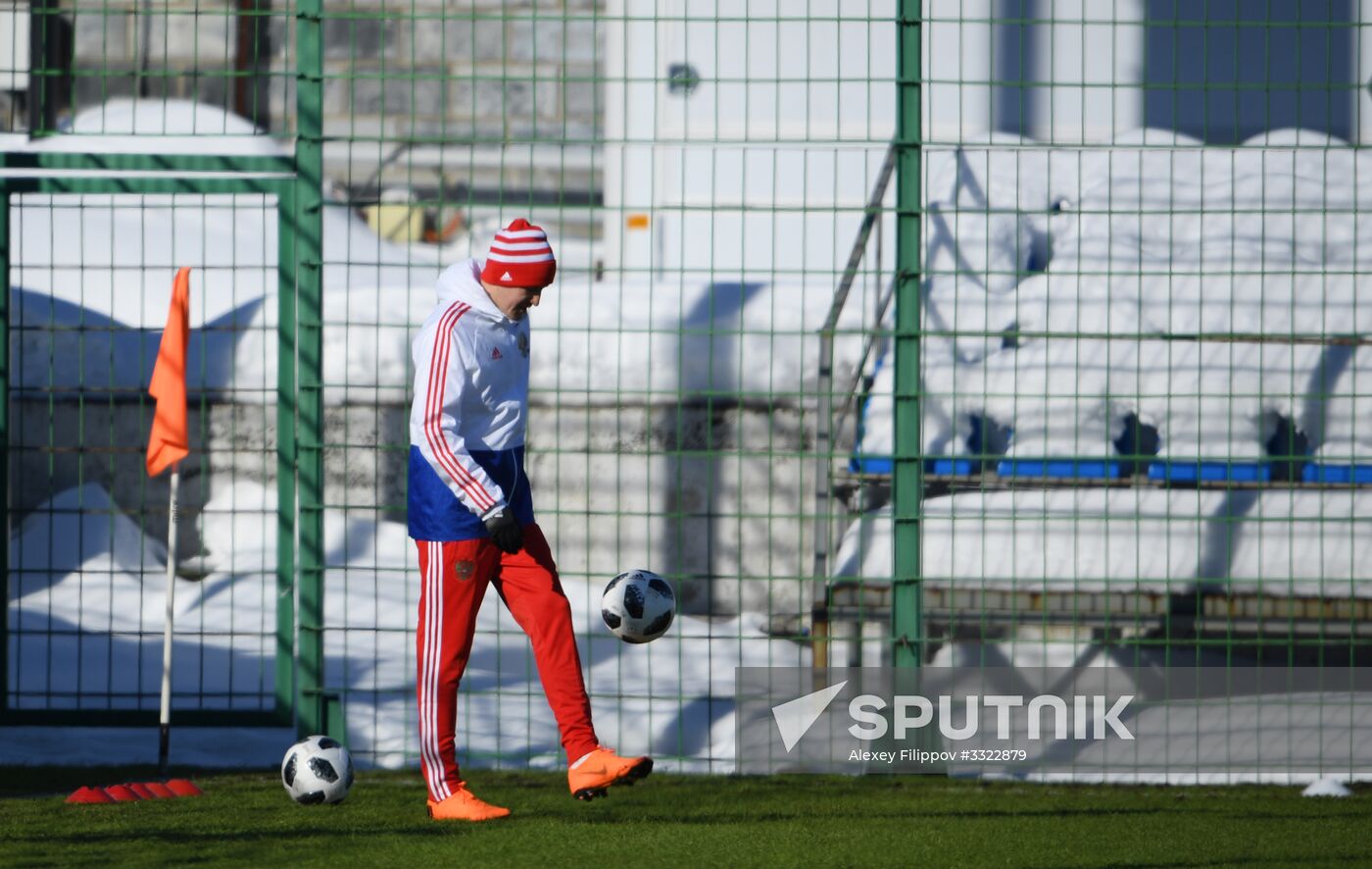Football. Russian national team' training session