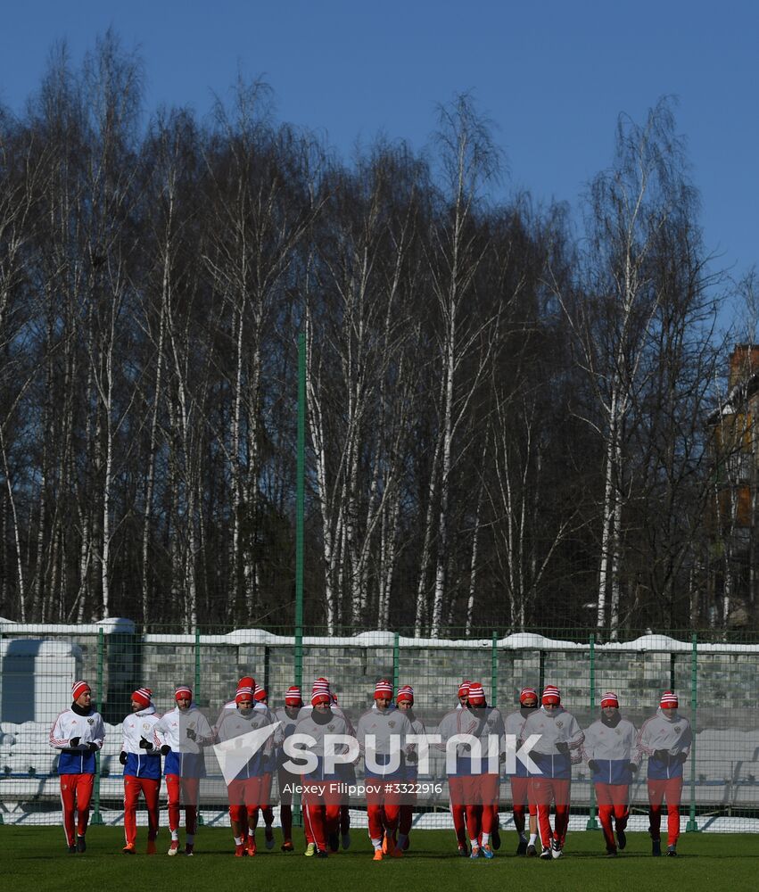 Football. Russian national team' training session