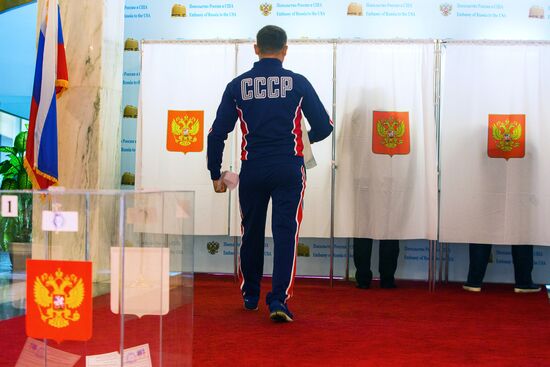 Voting in Russian presidential election abroad
