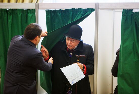 Voting in Russian presidential election abroad