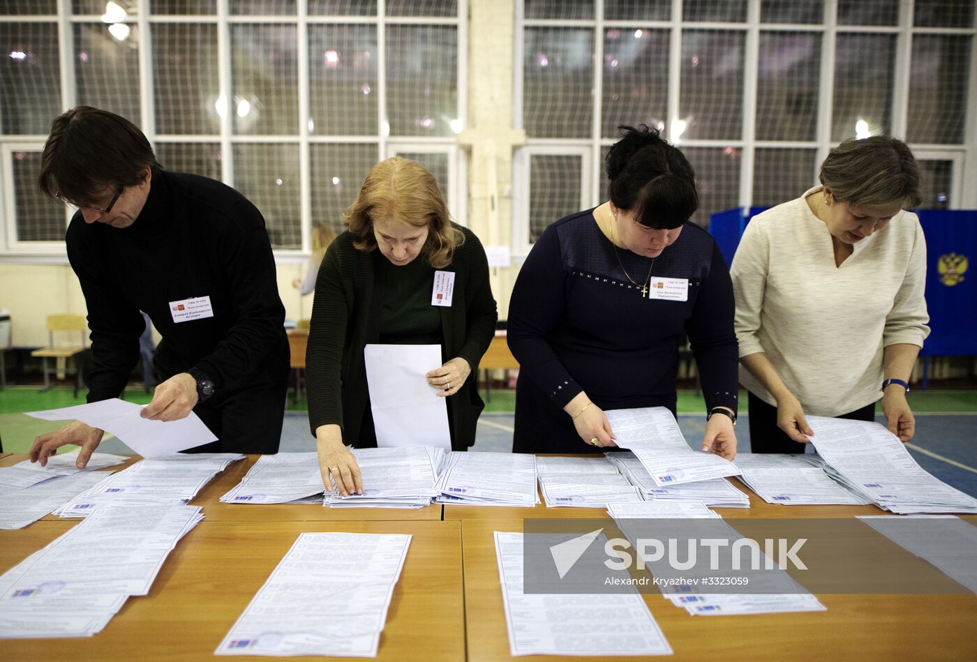 Votes counted at Russian presidential elections