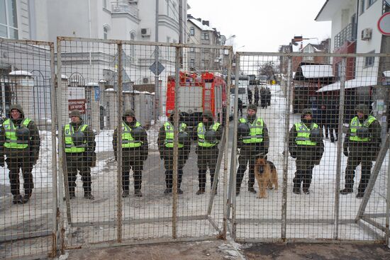 Russian citizens in Ukraine blocked from voting in Russian presidential election