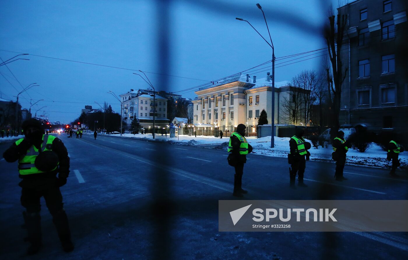 Russian citizens in Ukraine blocked from voting in Russian presidential election