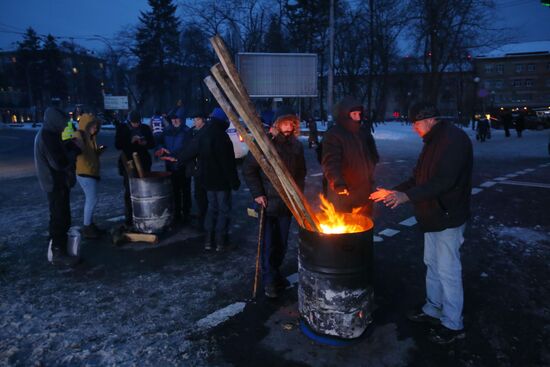 Russian citizens in Ukraine blocked from voting in Russian presidential election