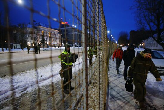 Russian citizens in Ukraine blocked from voting in Russian presidential election