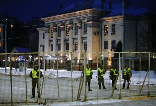 Russian citizens in Ukraine blocked from voting in Russian presidential election