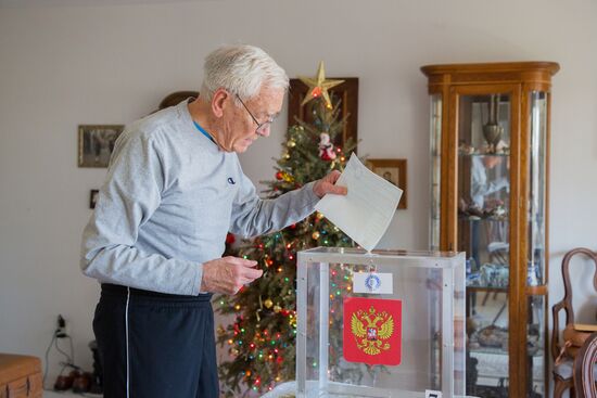 Voting in Russian presidential election abroad