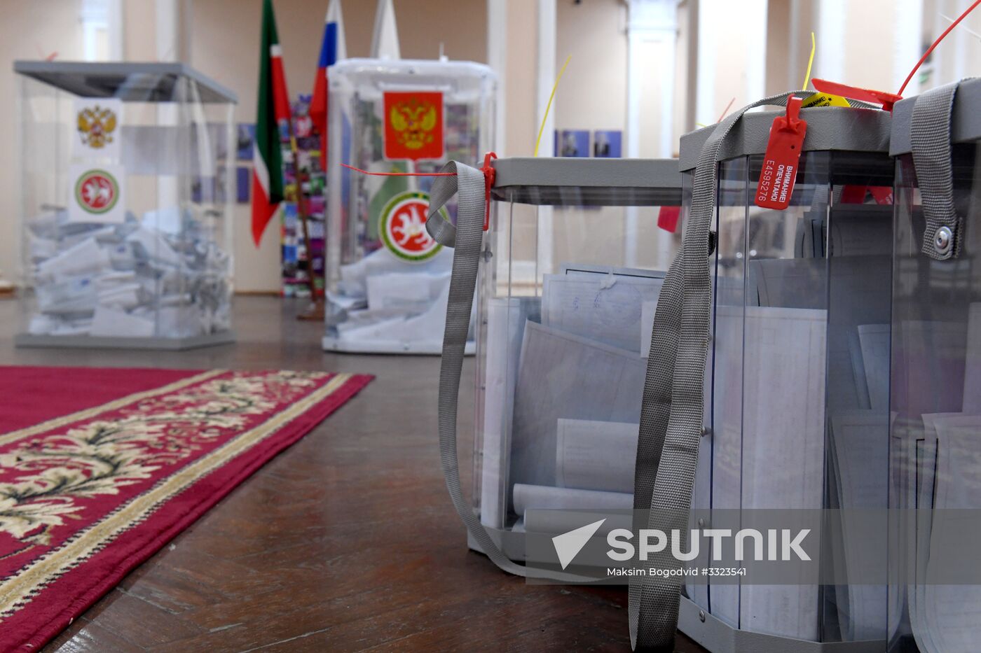 Votes counted at Russian presidential elections