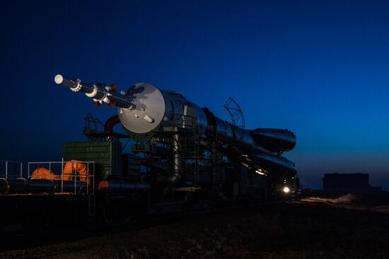 Soyuz-FG carrier rocket with Soyuz MS-08 crewed spacecraft moved to launch pad