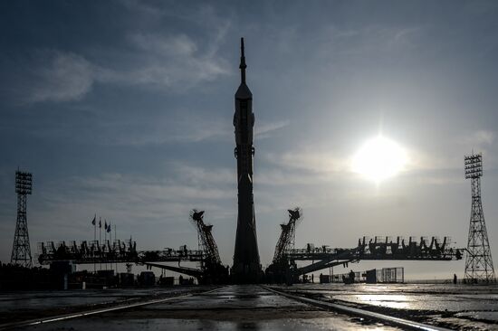 Soyuz-FG carrier rocket with Soyuz MS-08 crewed spacecraft moved to launch pad