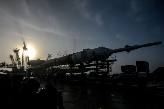 Soyuz-FG carrier rocket with Soyuz MS-08 crewed spacecraft moved to launch pad