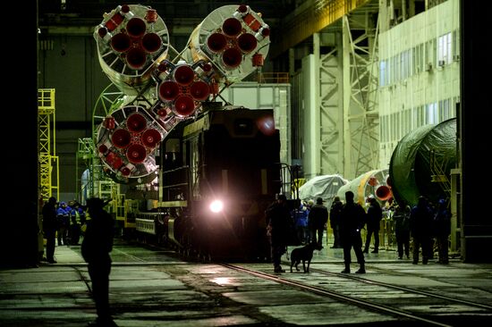 Soyuz-FG carrier rocket with Soyuz MS-08 crewed spacecraft moved to launch pad