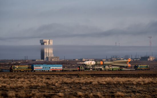 Soyuz-FG carrier rocket with Soyuz MS-08 crewed spacecraft moved to launch pad