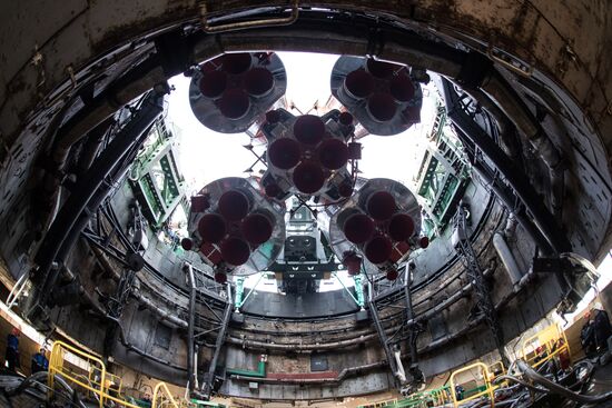 Soyuz-FG carrier rocket with Soyuz MS-08 crewed spacecraft moved to launch pad