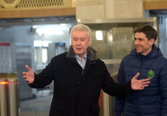 Opening of southern entrance hall of Sportivnaya metro station