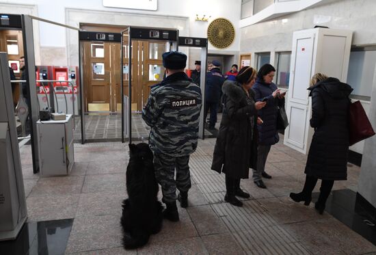Opening of southern entrance hall of Sportivnaya metro station