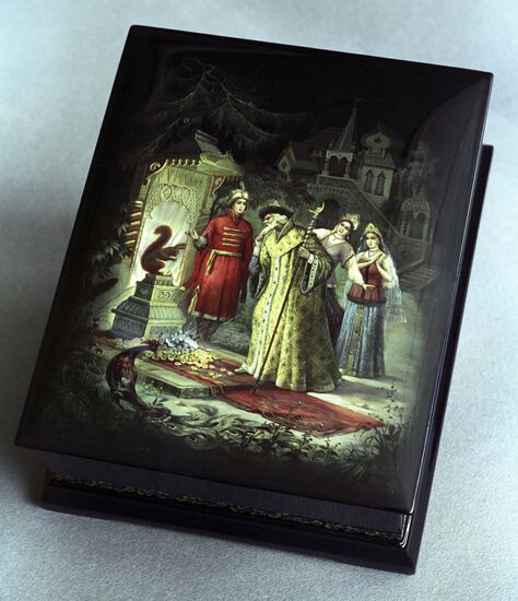 Miniature lacquer painting