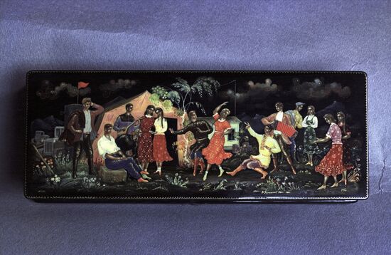 Miniature lacquer painting