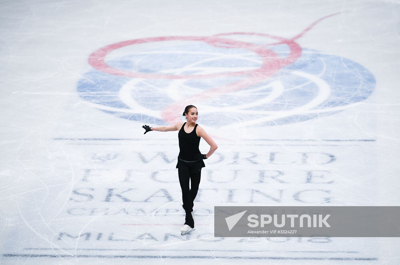 Figure Skating. World Championships. Training sessions