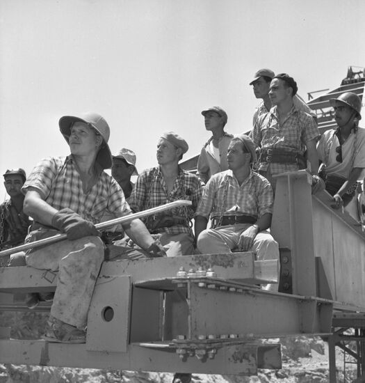 Building the Aswan Dam
