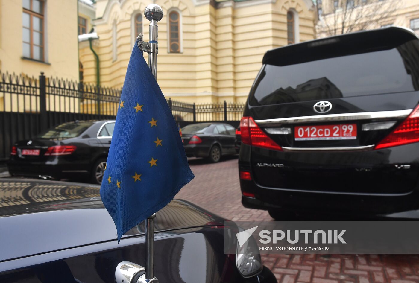 Foreign Ministry invites foreign ambassadors accredited in Russia to meeting