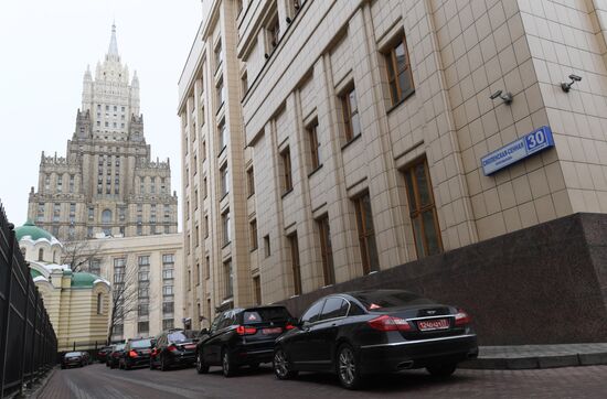 Foreign Ministry invites foreign ambassadors accredited in Russia to meeting