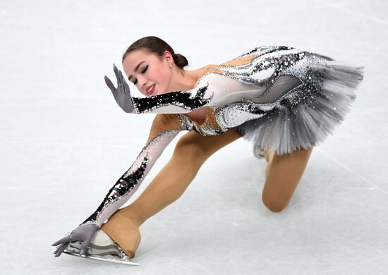 Figure skating. World Championships. Women. Short program