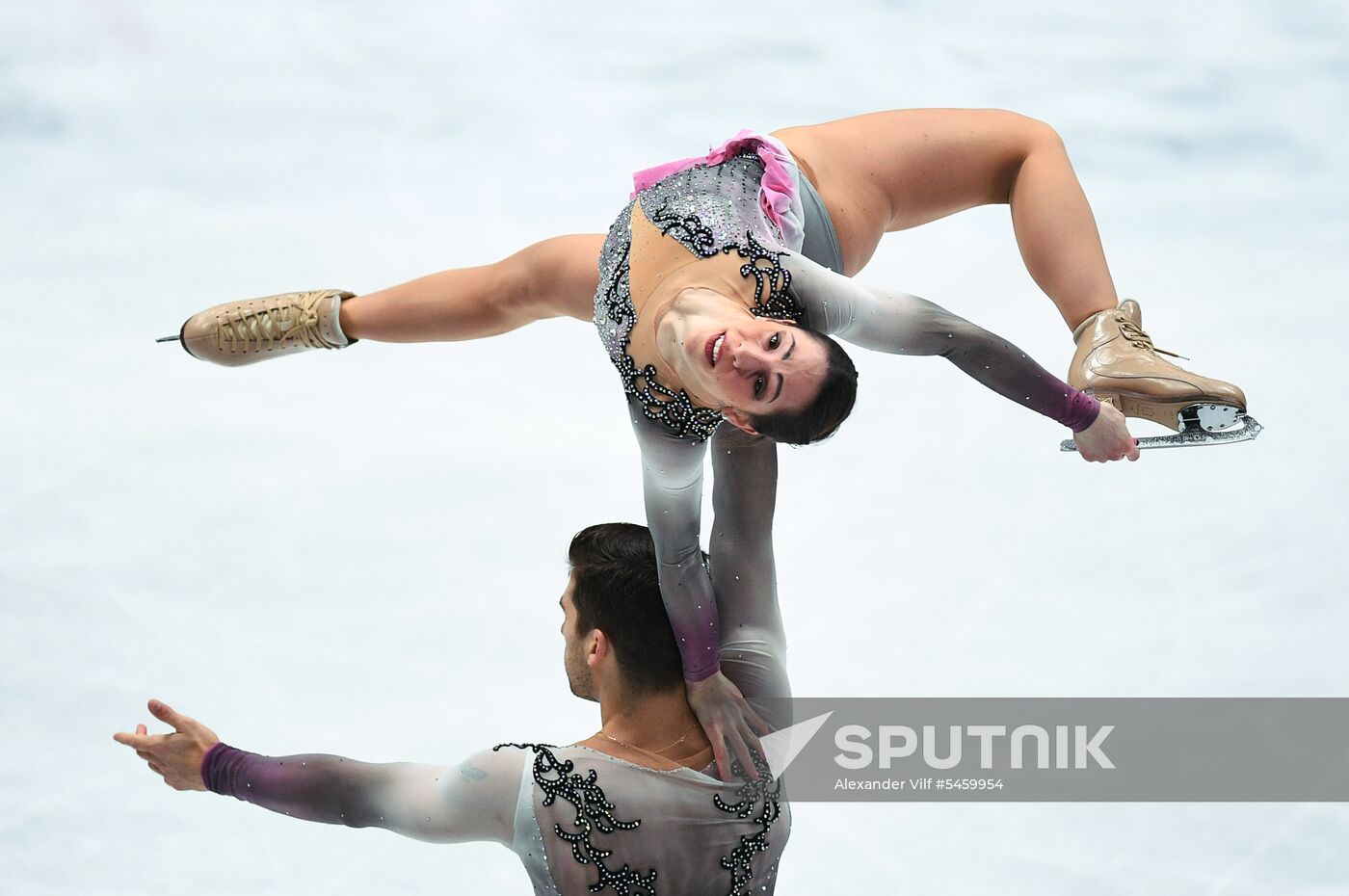 Figure skating. World Championships. Pairs. Short program