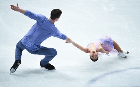 Figure skating. World Championships. Pairs. Short program