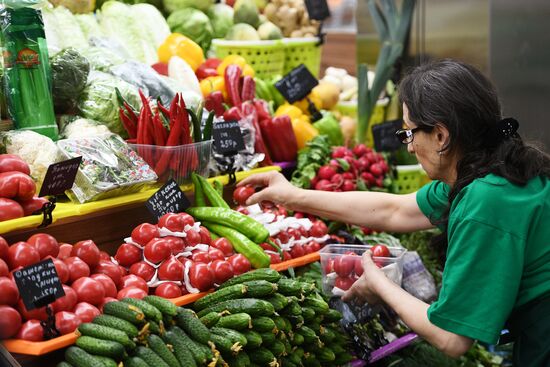 Velozavodsky market reopens in Moscow after renovation