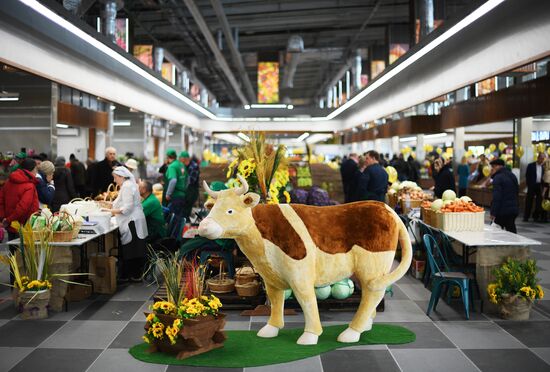 Velozavodsky market reopens in Moscow after renovation