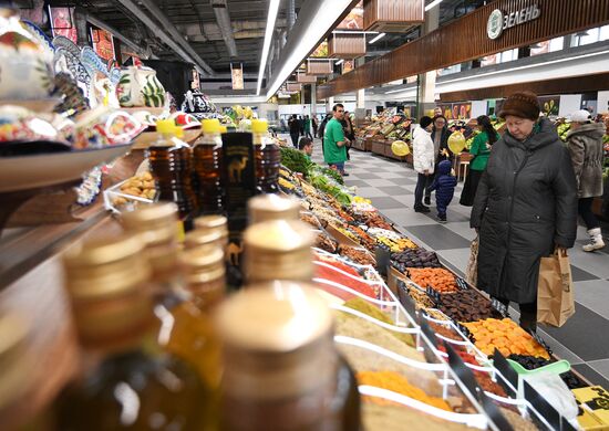 Velozavodsky market reopens in Moscow after renovation