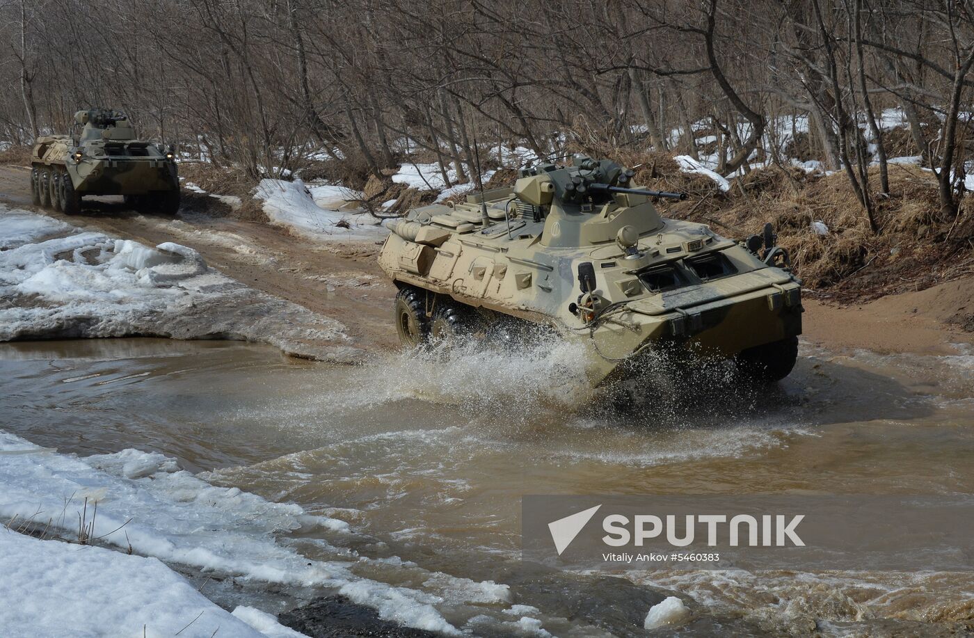 Pacific Fleet Marines get new BTR-82A armored personnel carriers