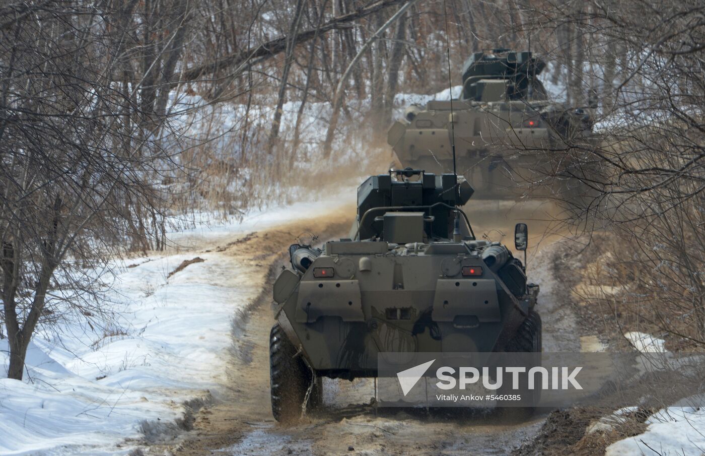 Pacific Fleet Marines get new BTR-82A armored personnel carriers