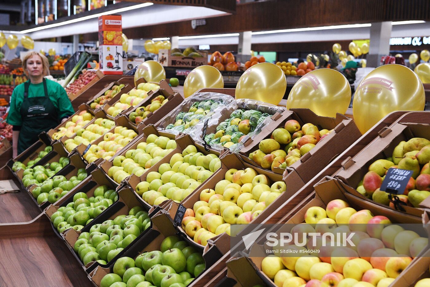 Velozavodsky market reopens in Moscow after renovation