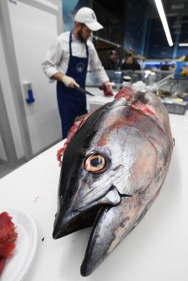 Velozavodsky market reopens in Moscow after renovation