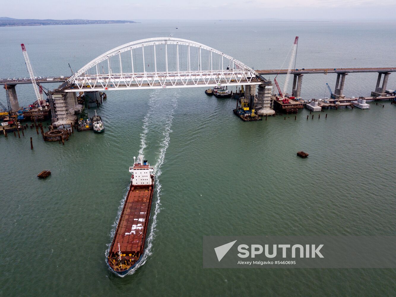Crimean Bridge under construction