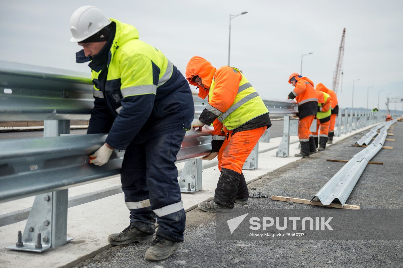 Crimean Bridge under construction