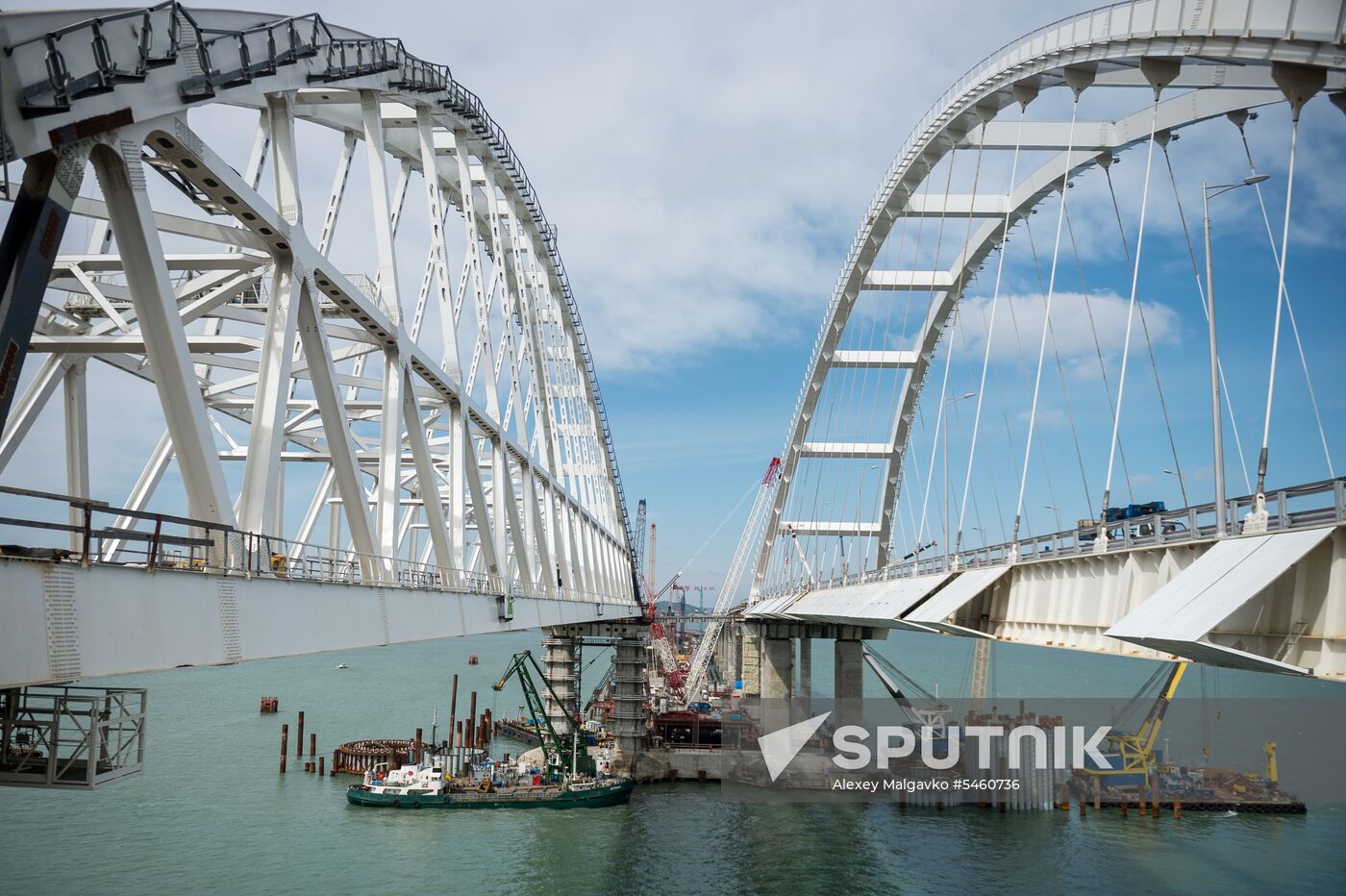 Crimean Bridge under construction