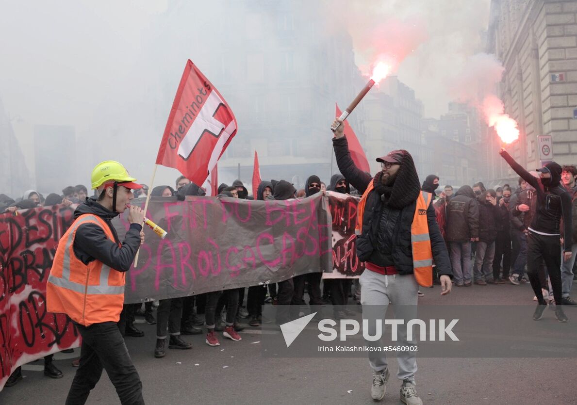 General strike of public employees in France