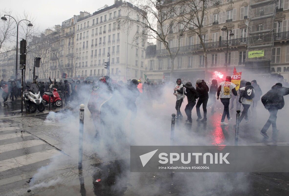 General strike of public employees in France
