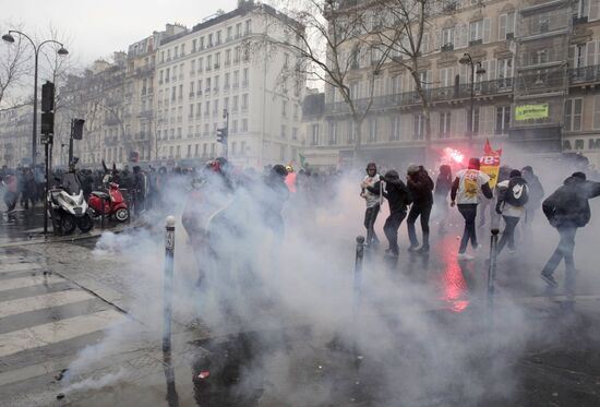 General strike of public employees in France