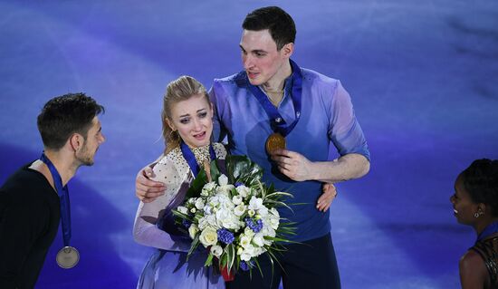 Figure skating. World Championships. Pairs. Free skating