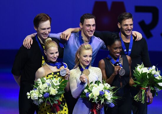 Figure skating. World Championships. Pairs. Free skating
