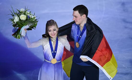 Figure skating. World Championships. Pairs. Free skating